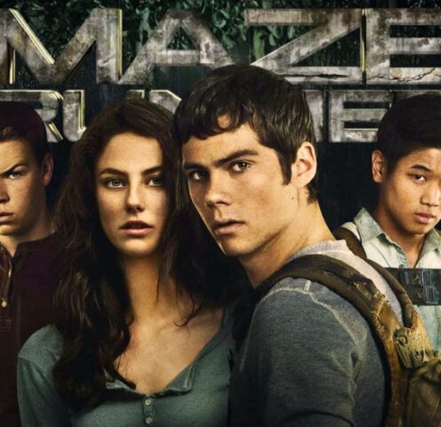 A cinematic digital artwork showing a group of young survivors running through a massive futuristic maze at sunset, surrounded by tall concrete walls, glowing lights, and mist — inspired by The Maze Runner movie atmosphere, realistic and dramatic style, no text.